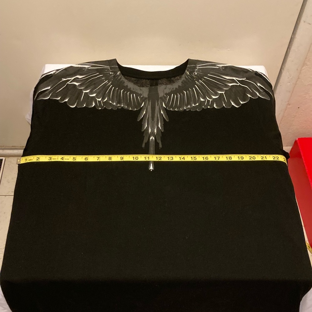 Marcelo Burlon County of Milan Black Tag Tee - Picture 7 of 8